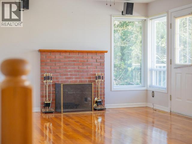 5900 WADDINGTON AVE, Powell River