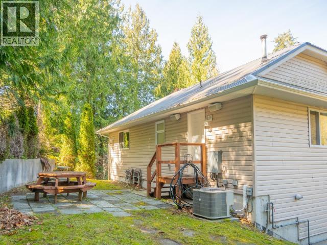 5900 WADDINGTON AVE, Powell River
