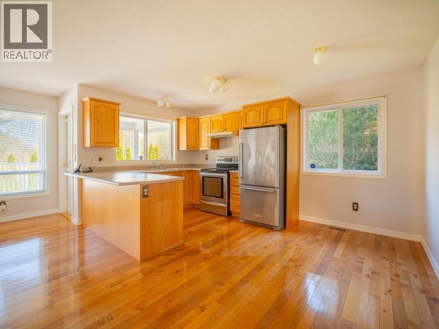 5900 WADDINGTON AVE, Powell River