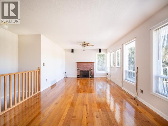 5900 WADDINGTON AVE, Powell River