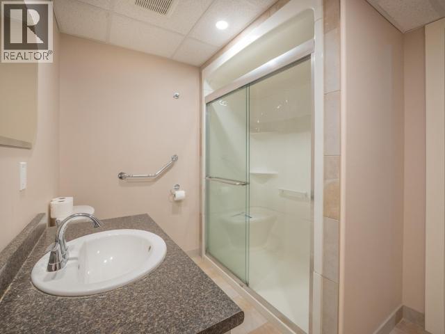 5900 WADDINGTON AVE, Powell River