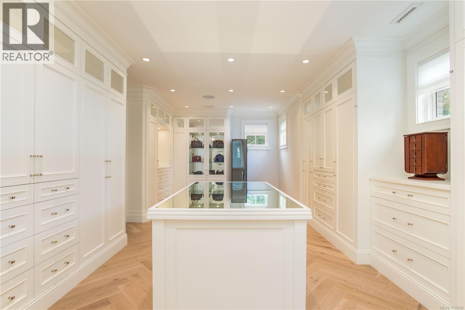 3085 SOUTHDOWNE RD - 40