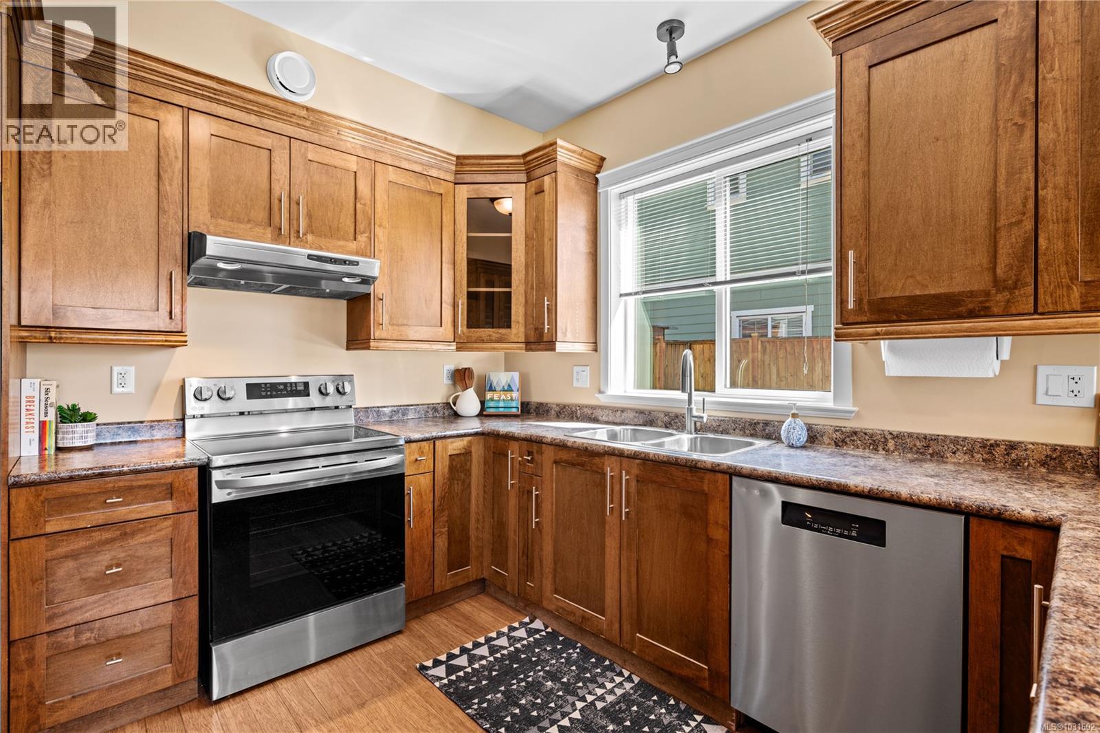 2798 LAKESHORE PL - 18