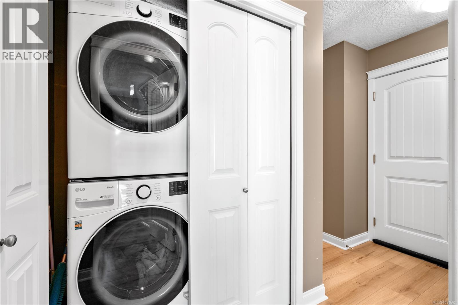 2798 LAKESHORE PL - 38