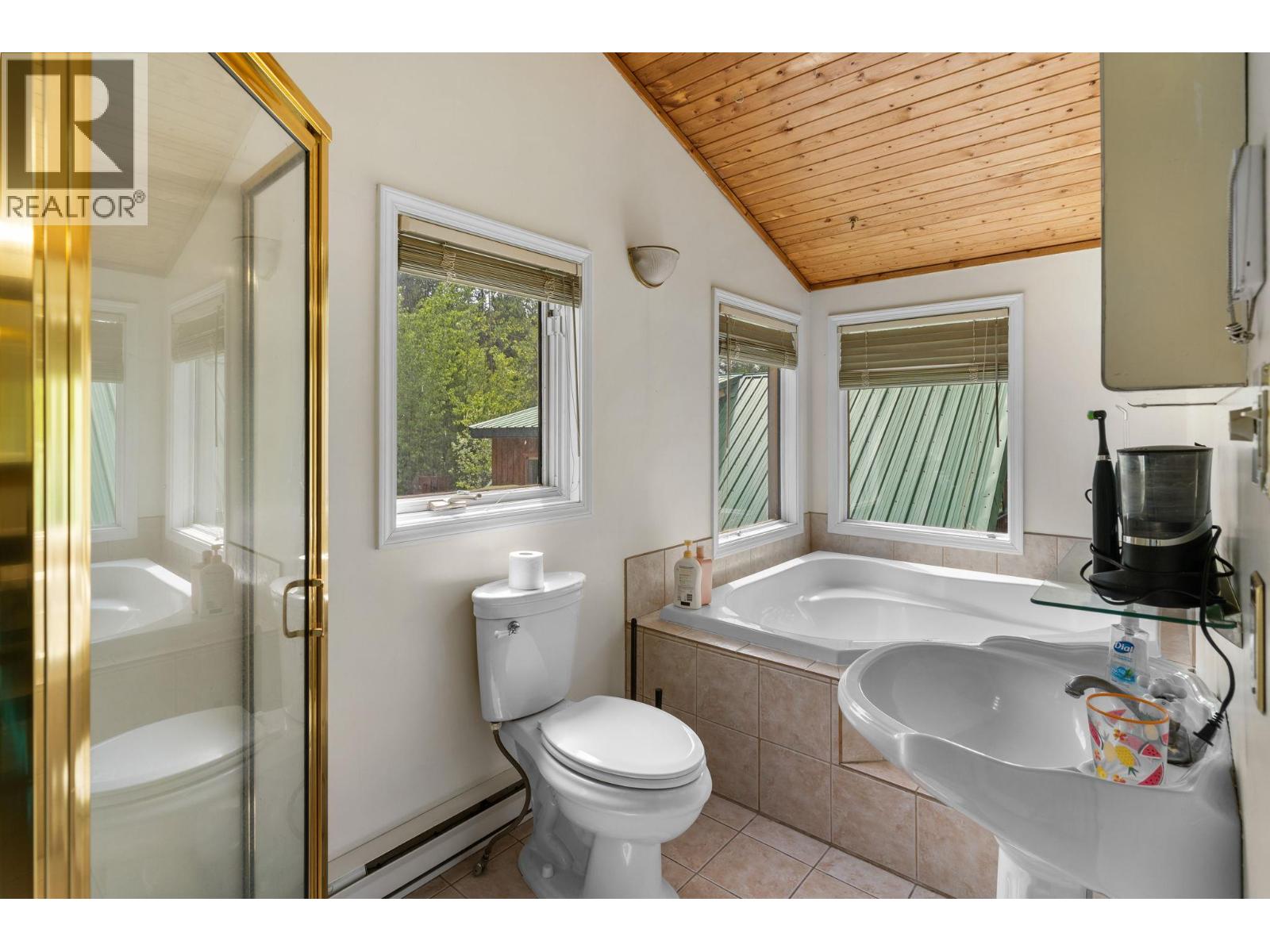 9360 Sunrise Place, Idabel Lake