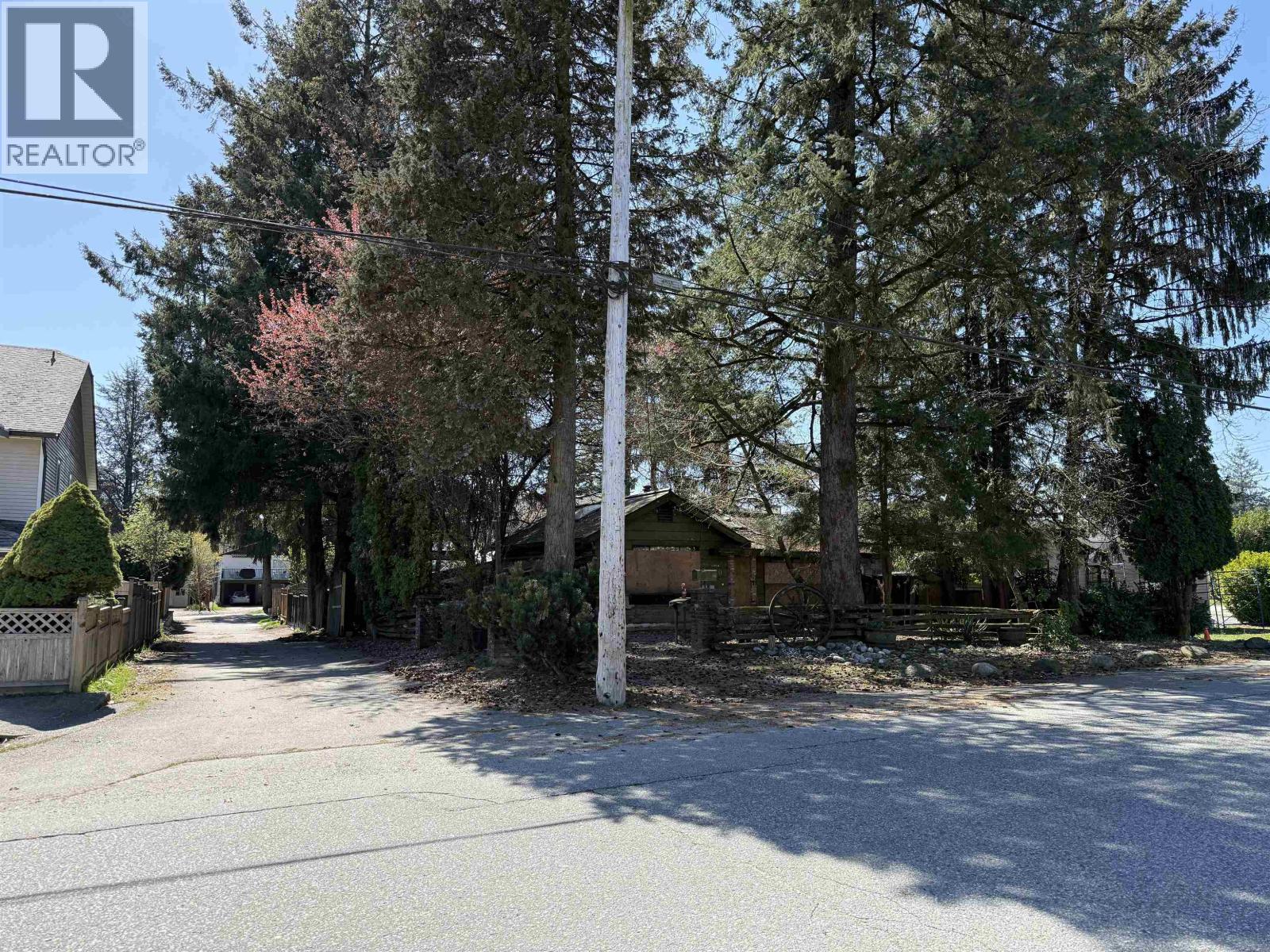 1570 SALISBURY AVENUE, Port Coquitlam