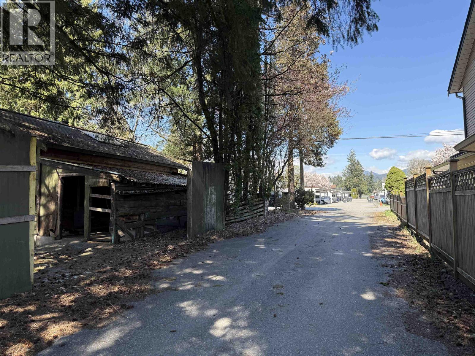 1570 SALISBURY AVENUE, Port Coquitlam