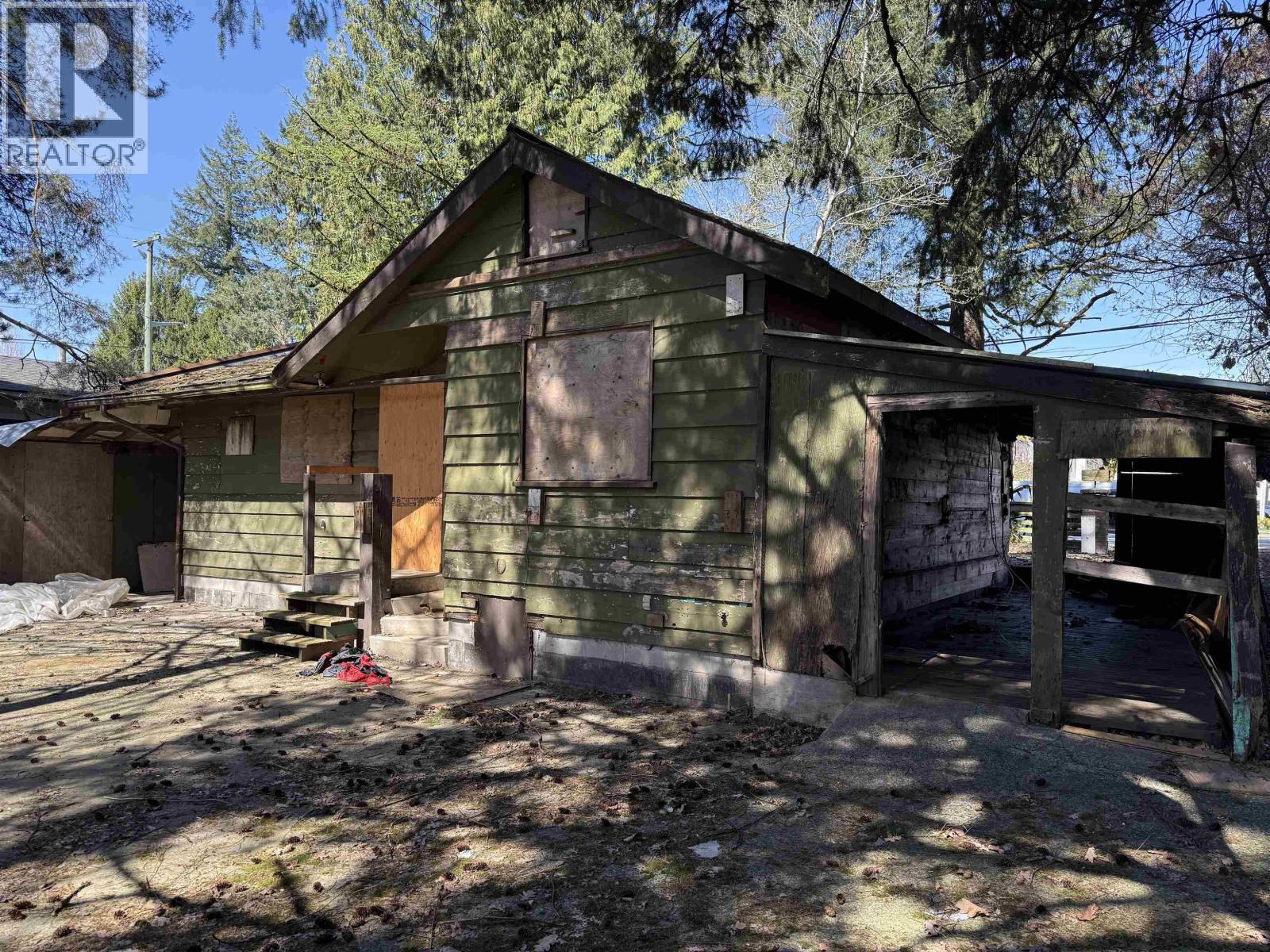 1570 SALISBURY AVENUE, Port Coquitlam