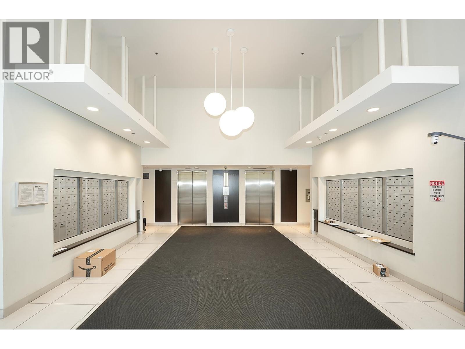 1808 3660 VANNESS AVENUE, Vancouver