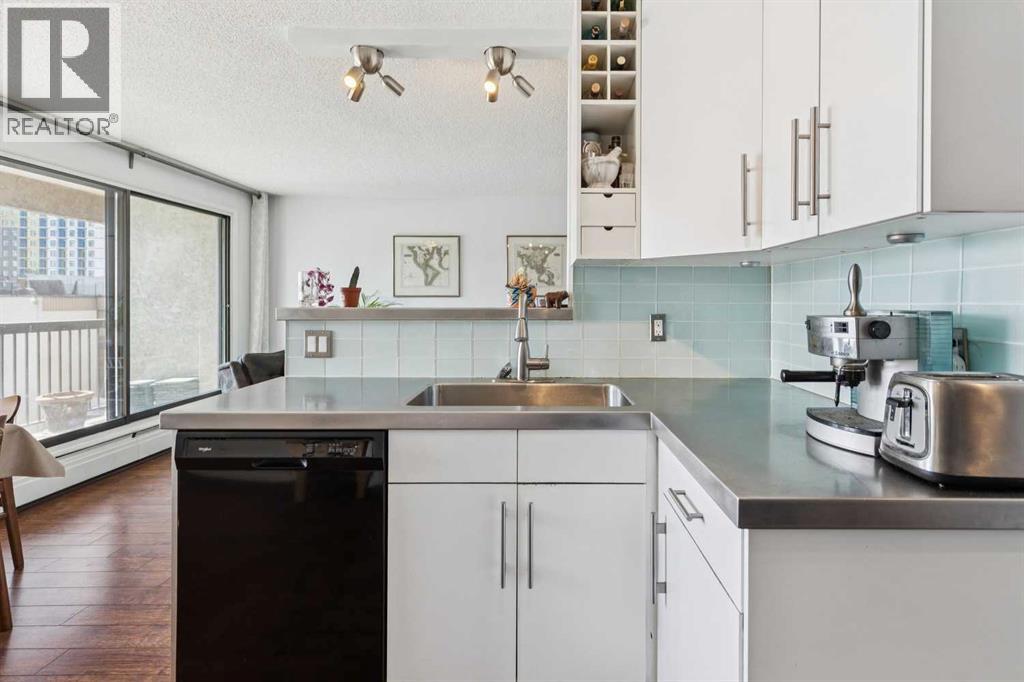 #605 523 15 Avenue SW - 17