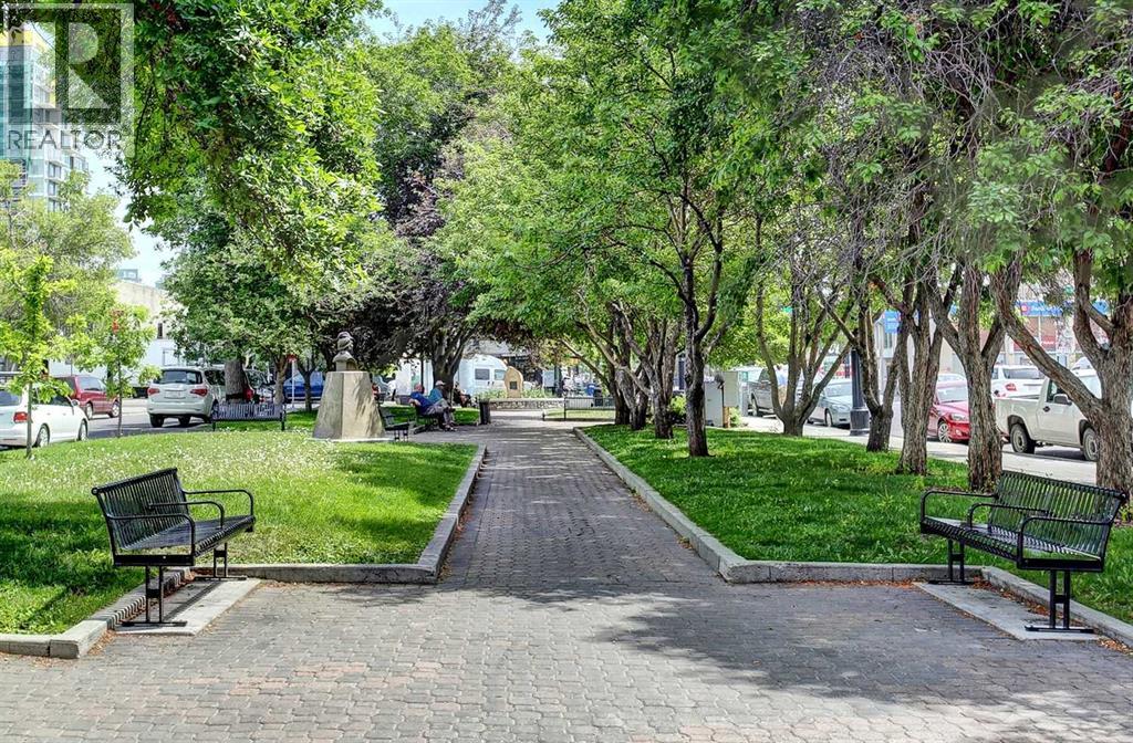 #605 523 15 Avenue SW - 34