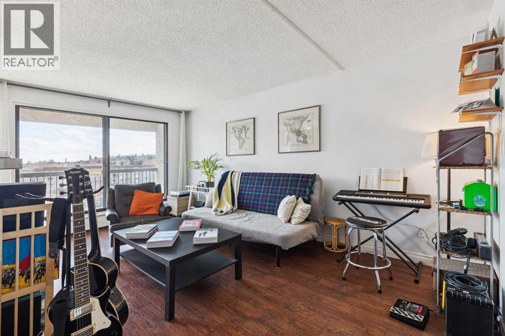 #605 523 15 Avenue SW - 4