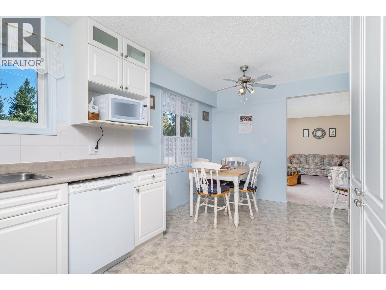 3415 Lockhart Drive, Spallumcheen