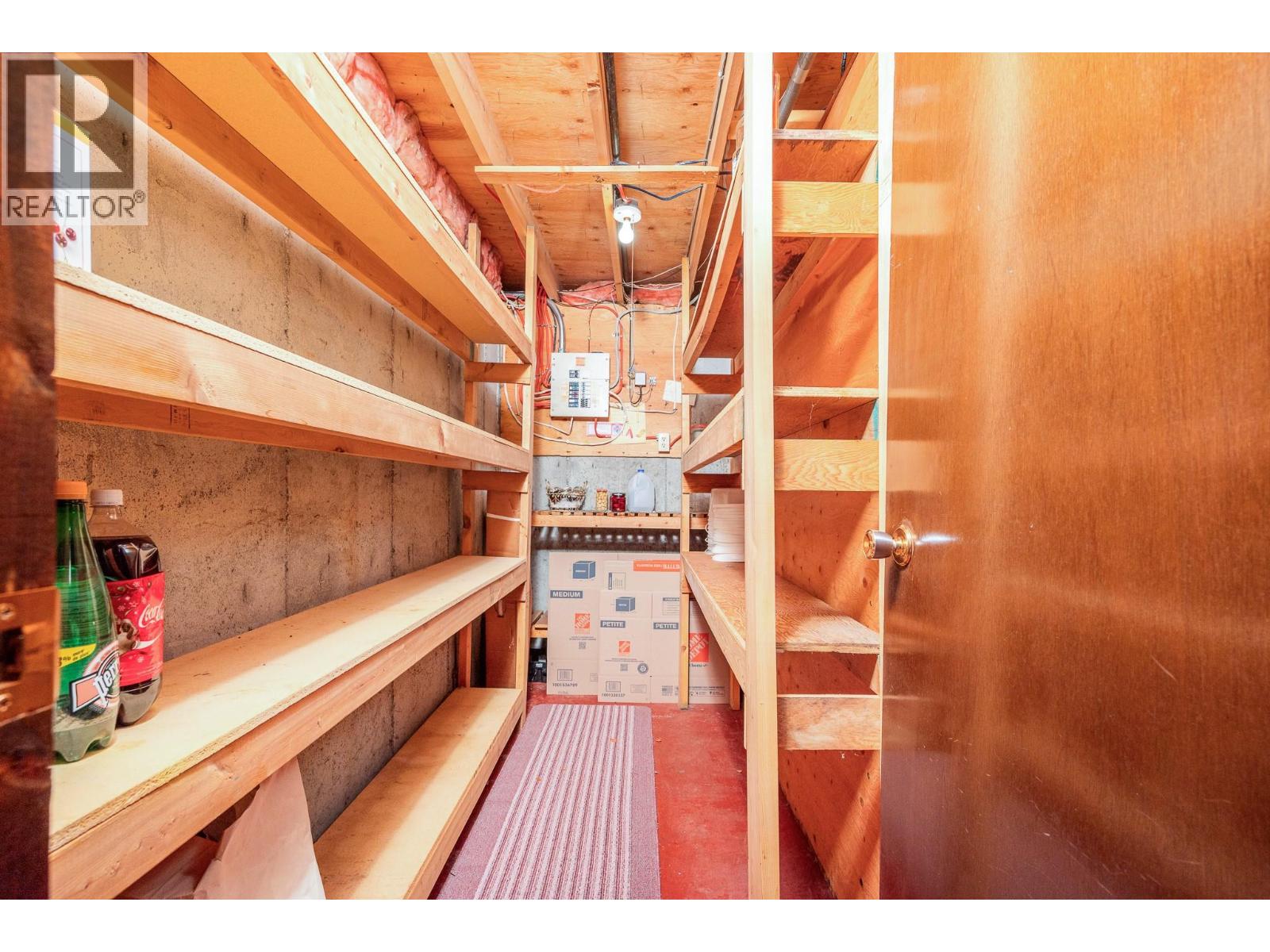 3415 Lockhart Drive, Spallumcheen