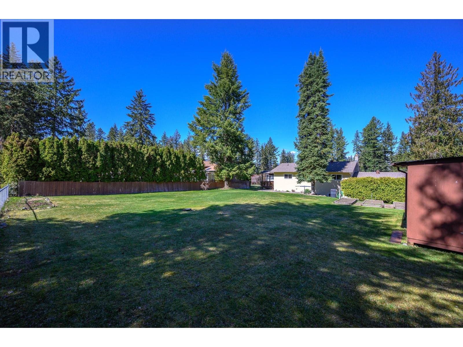 3415 Lockhart Drive, Spallumcheen