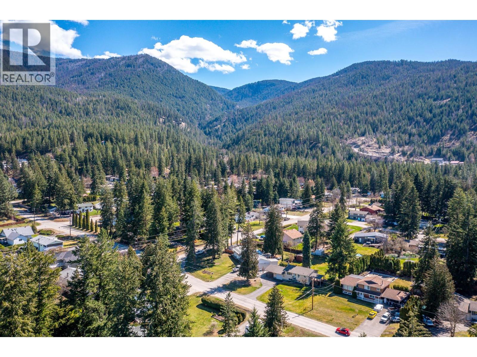 3415 Lockhart Drive, Spallumcheen