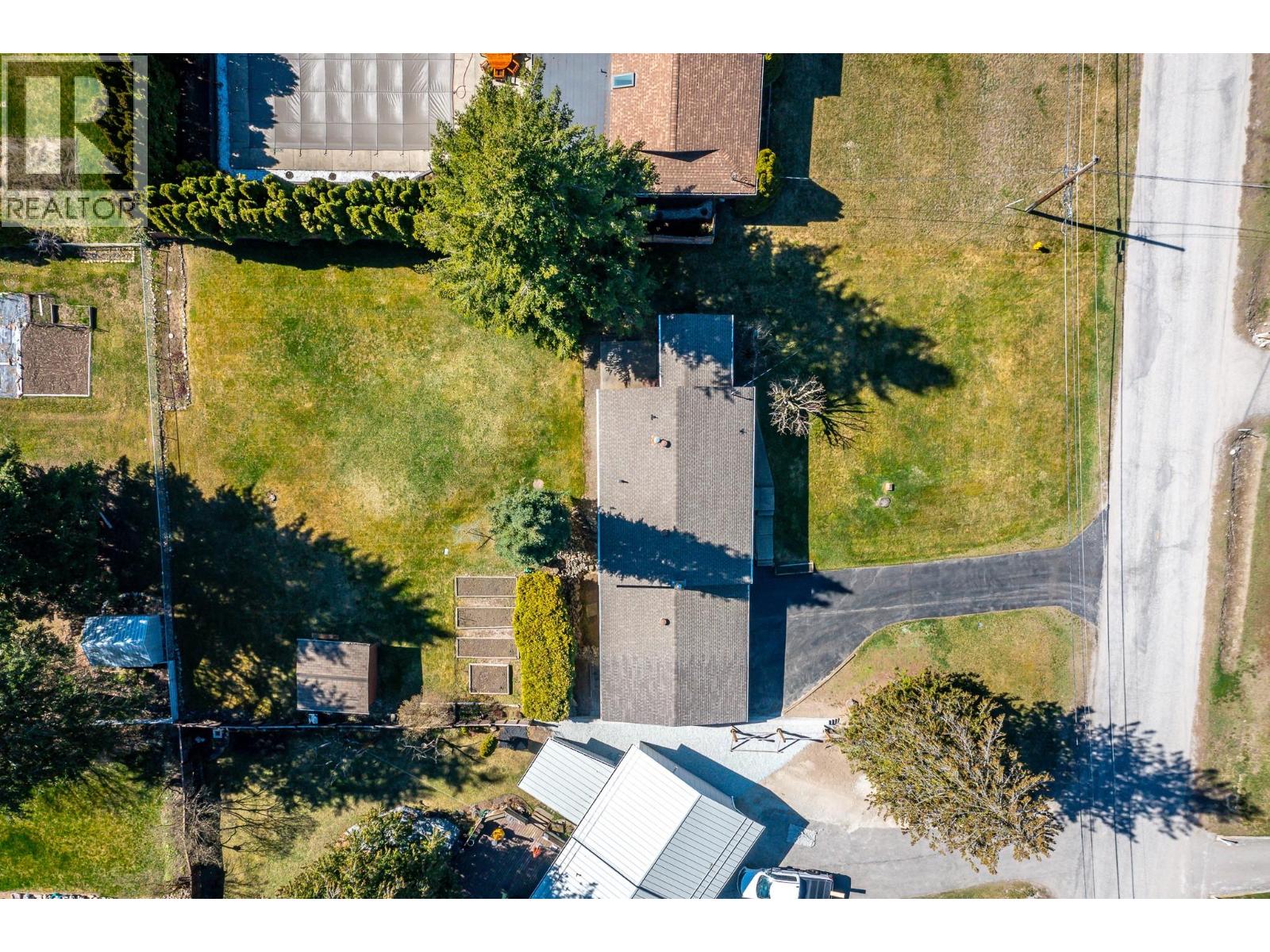 3415 Lockhart Drive, Spallumcheen