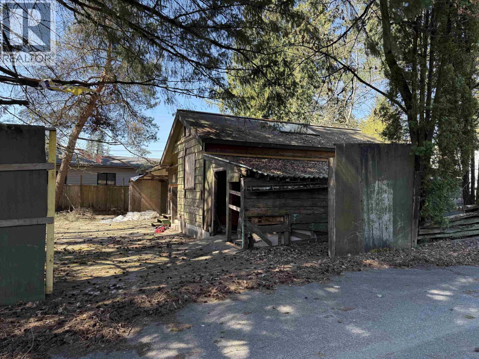 1570 SALISBURY AVENUE, Port Coquitlam