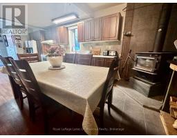 112 510 Highway, Magnetawan, ON P0A1P0 Photo 8
