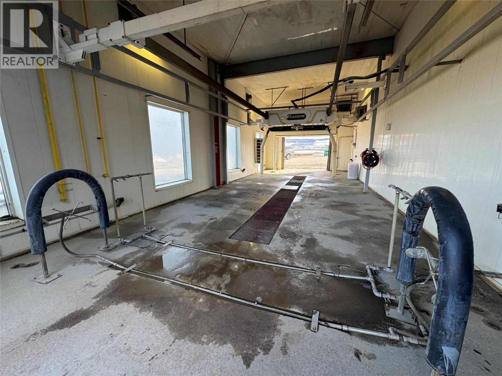 900 Adams Road, Dawson Creek