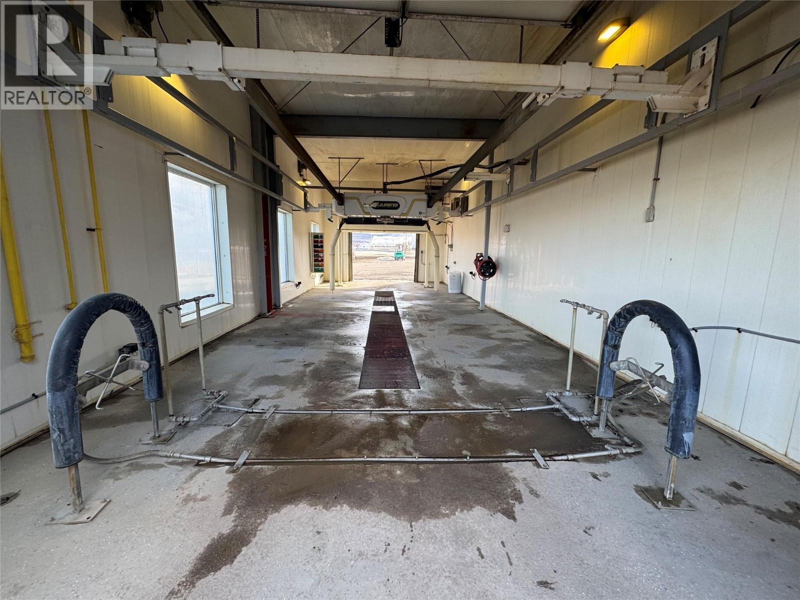 900 Adams Road, Dawson Creek