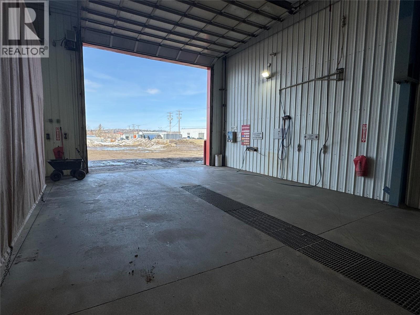 900 Adams Road, Dawson Creek