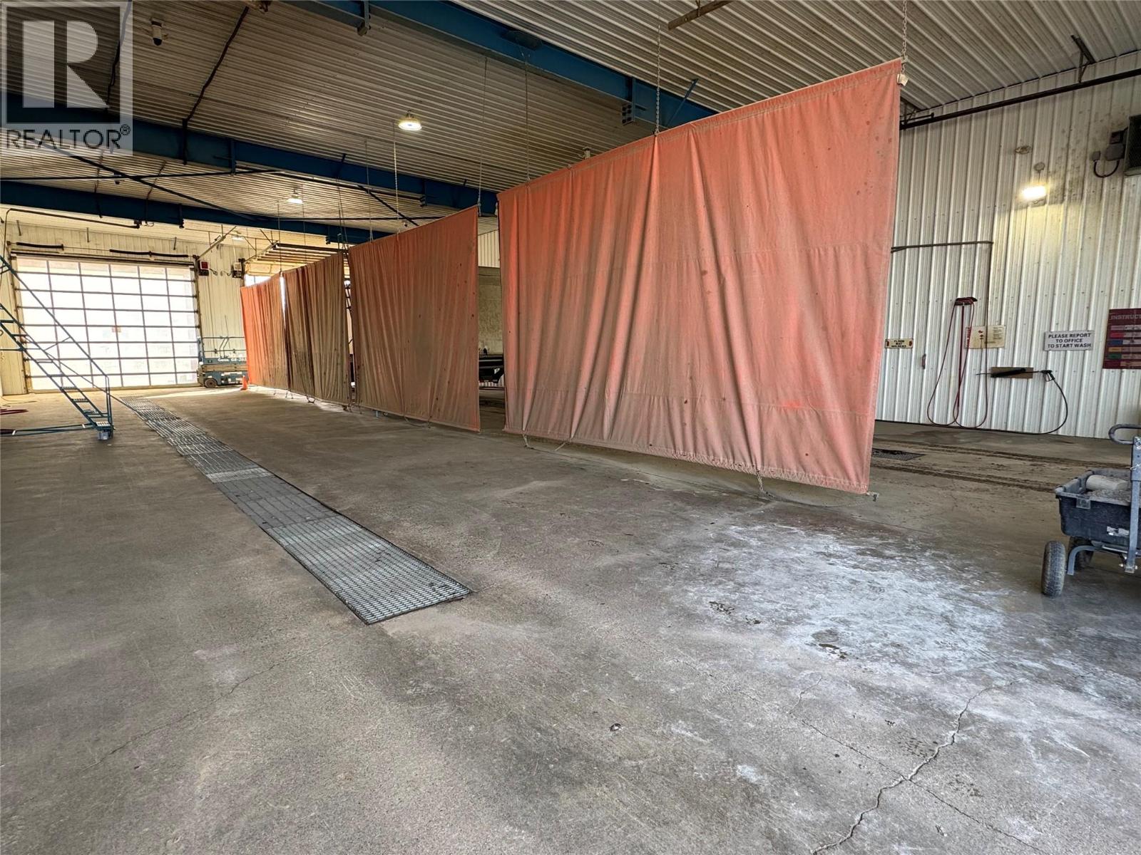 900 Adams Road, Dawson Creek