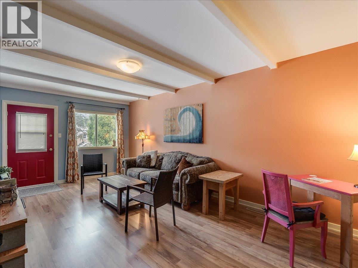 1522 THIRD AVENUE - 7