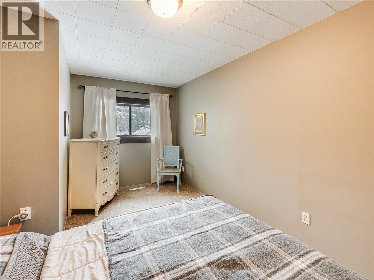 1522 THIRD AVENUE - 11