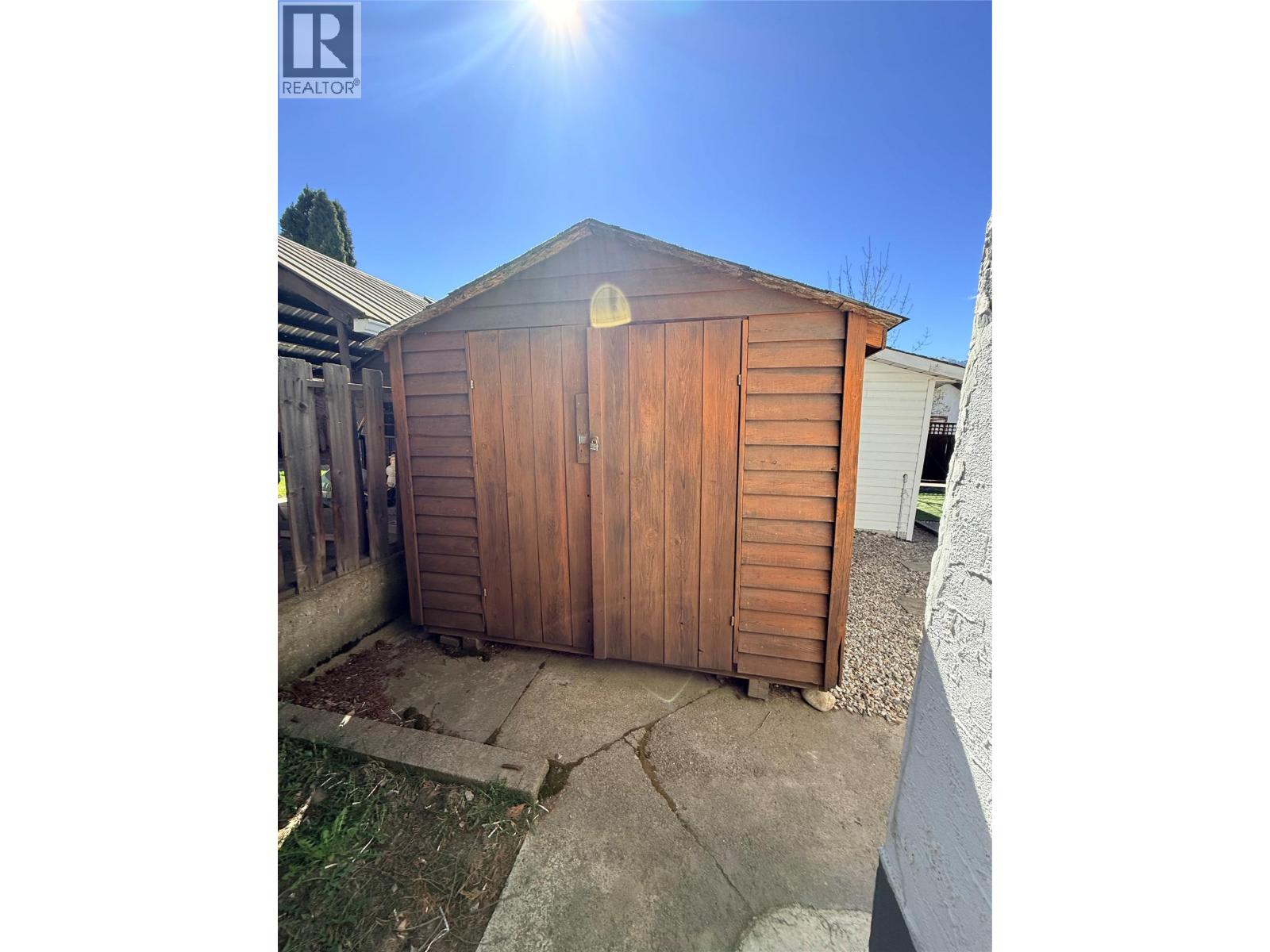 1522 THIRD AVENUE - 27