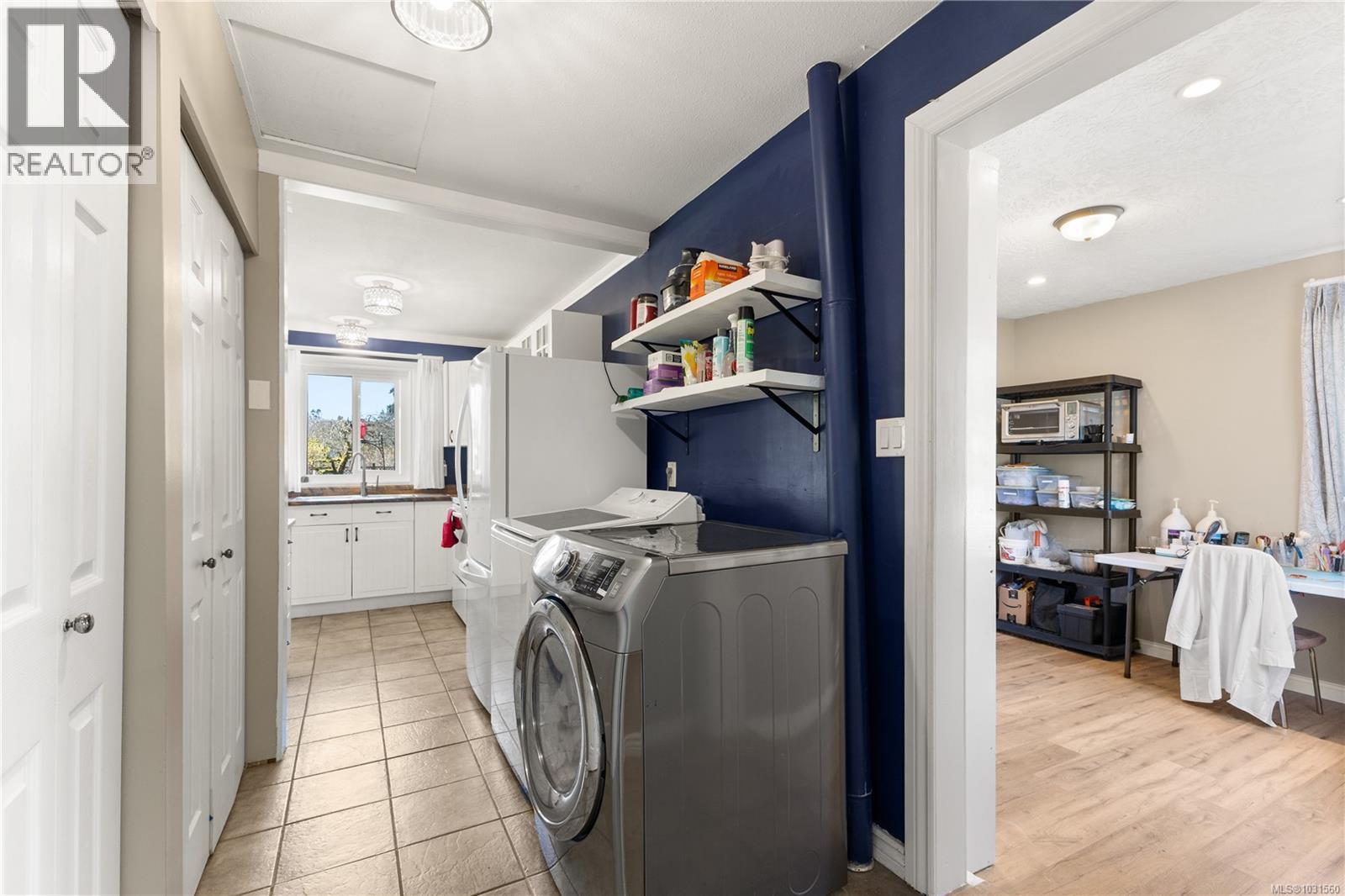 2391 Tull Ave - 24