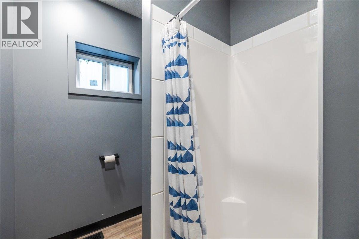 652 SPARWOOD Drive Unit# F, Sparwood