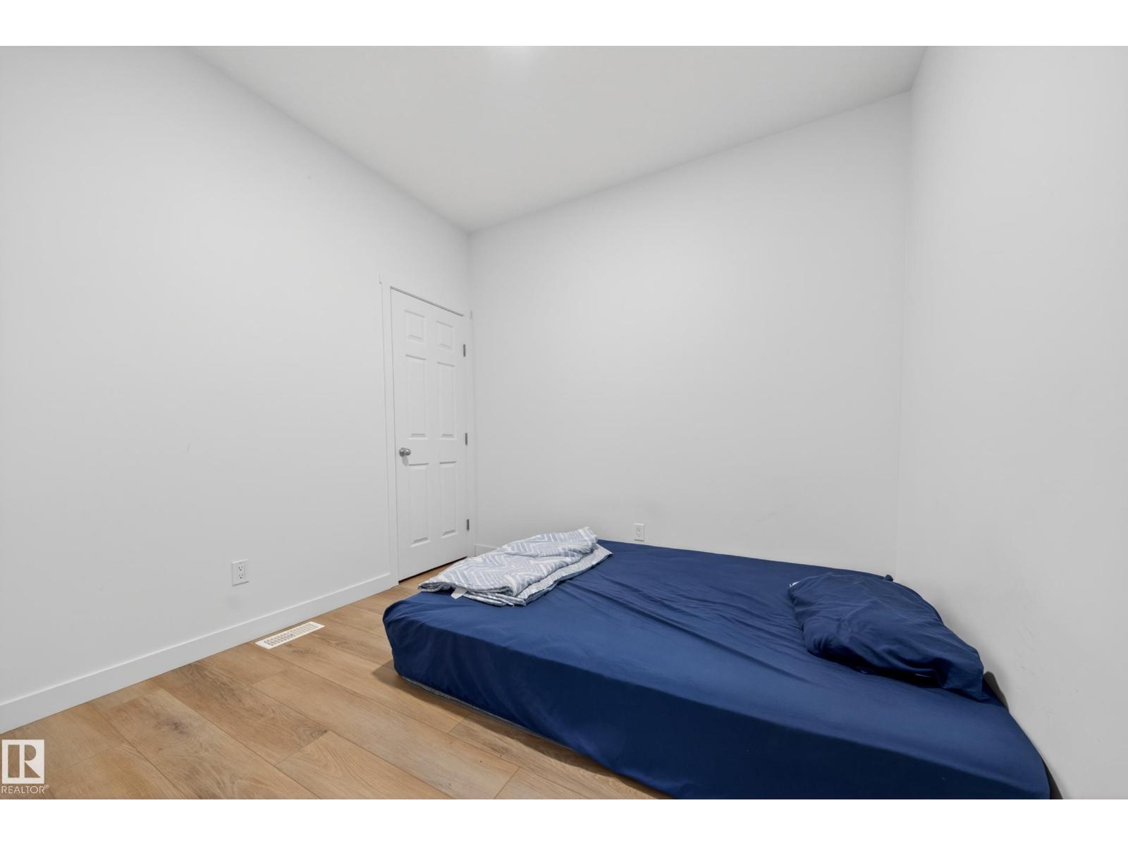 1684 12 ST NW - 20