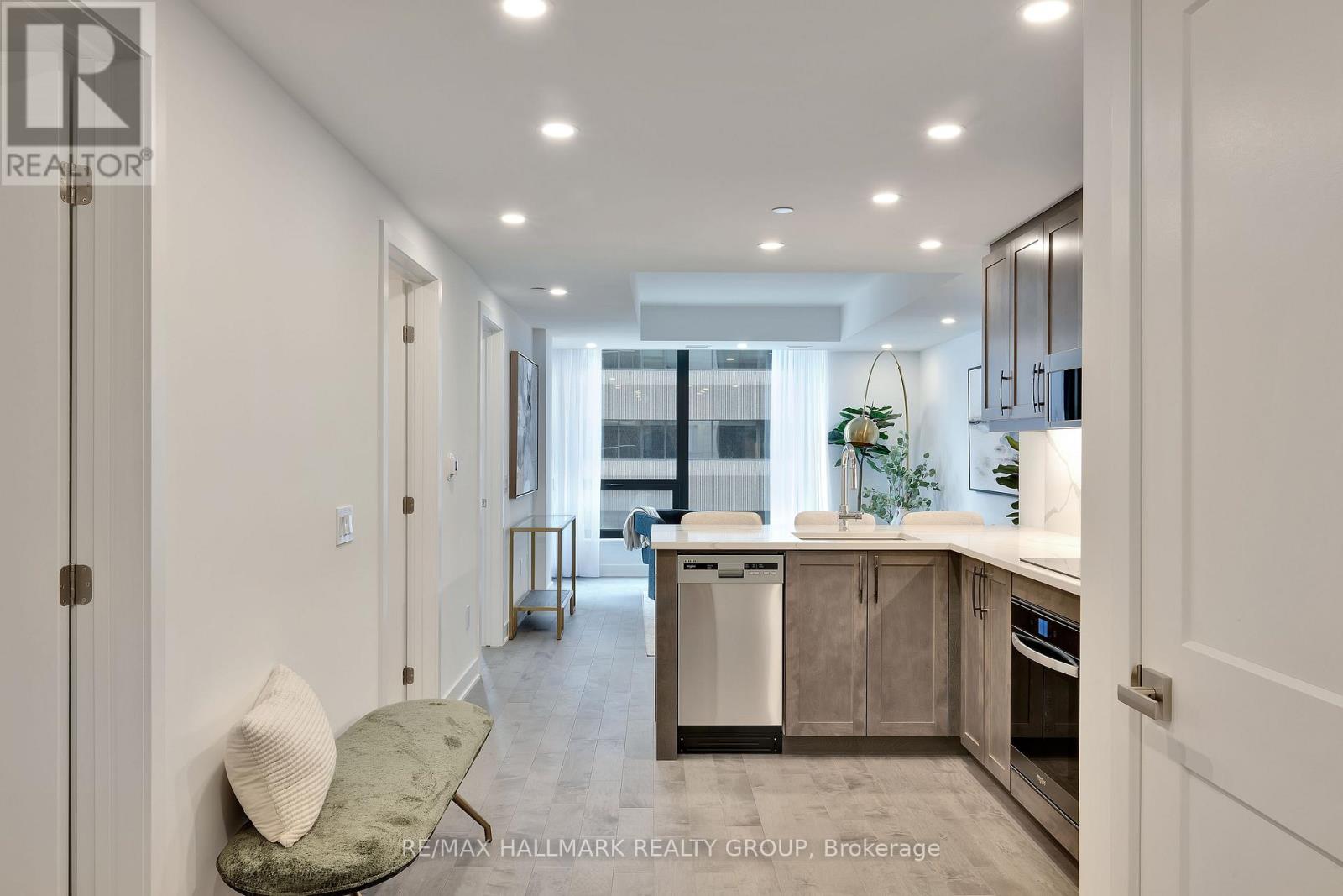 #401 340 QUEEN STREET - 4