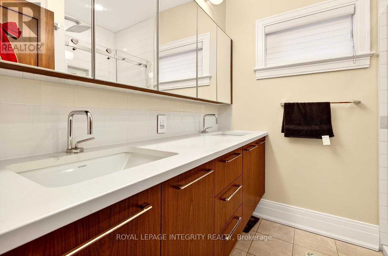 73 RENFREW AVENUE - 6
