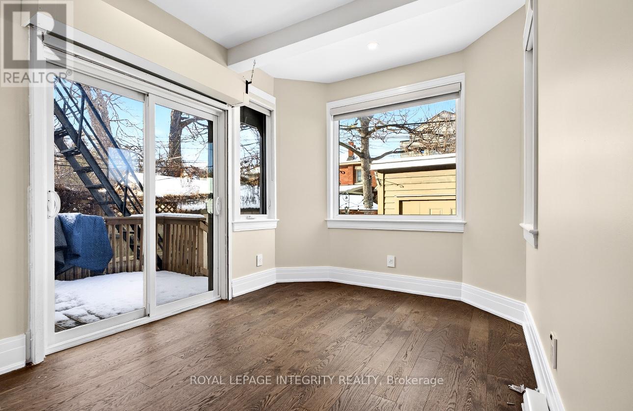 73 RENFREW AVENUE - 8