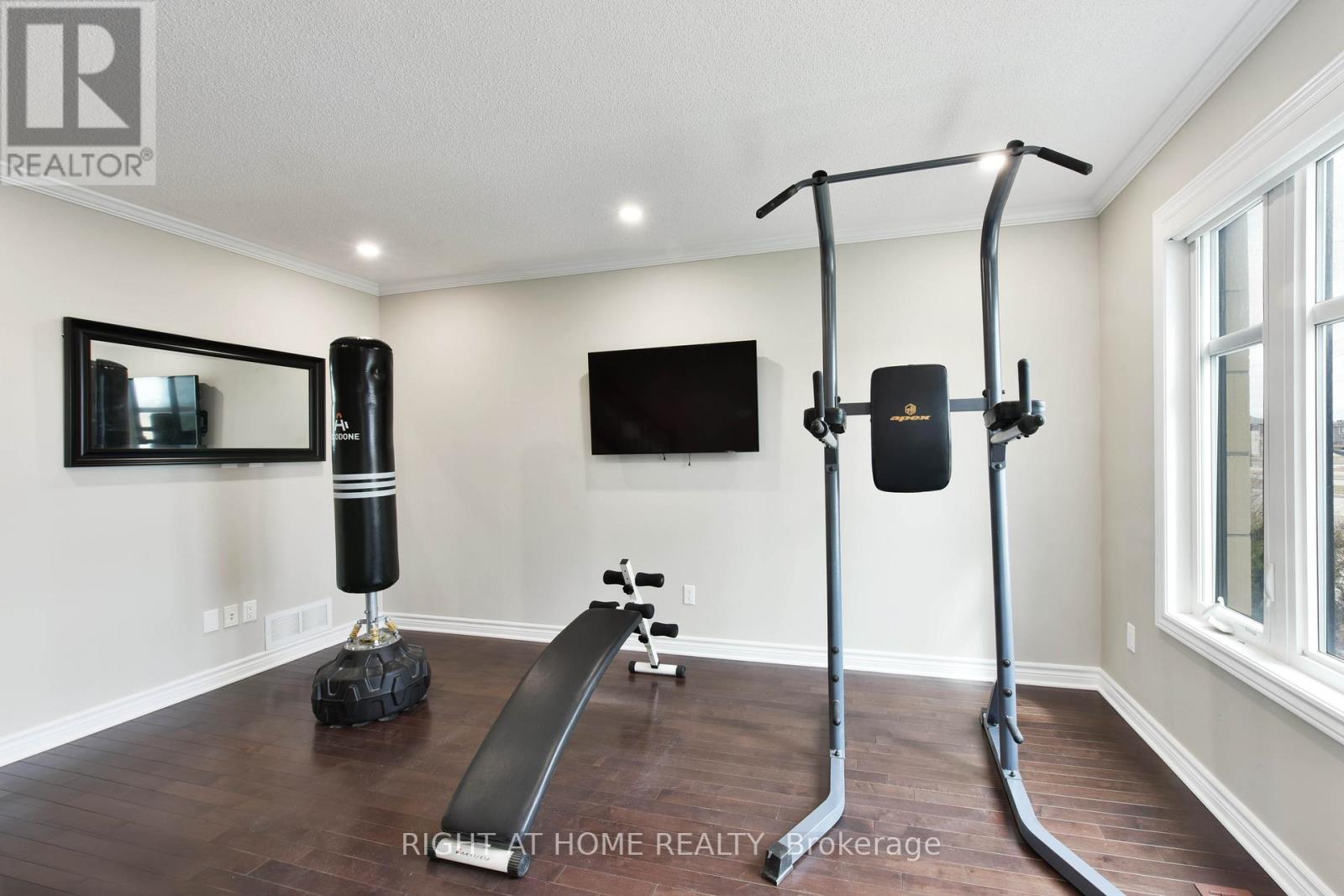 520 SILVERTIP LANE - 4