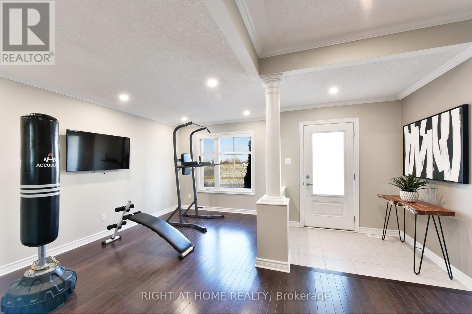 520 SILVERTIP LANE - 5