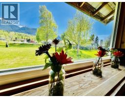 4358 11th Avenue, New Hazelton, BC V0J2J0 Photo 12