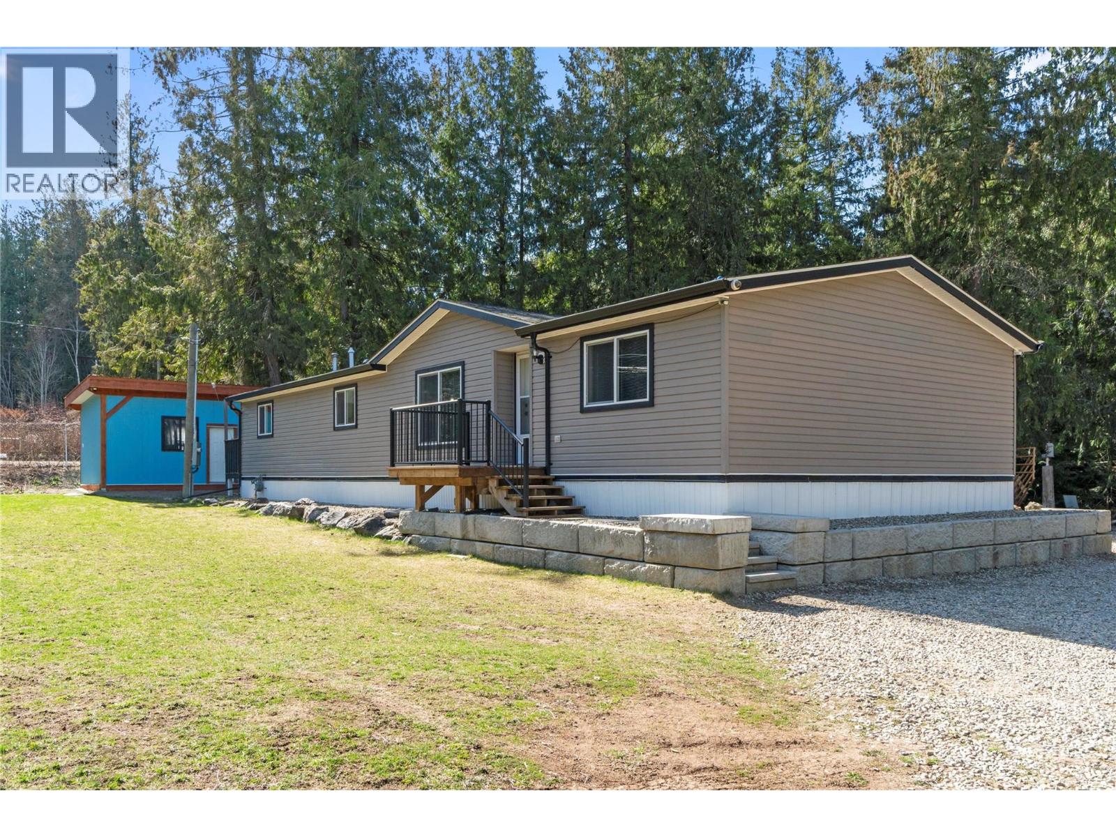 1284 NOTCH HILL ROAD - 28