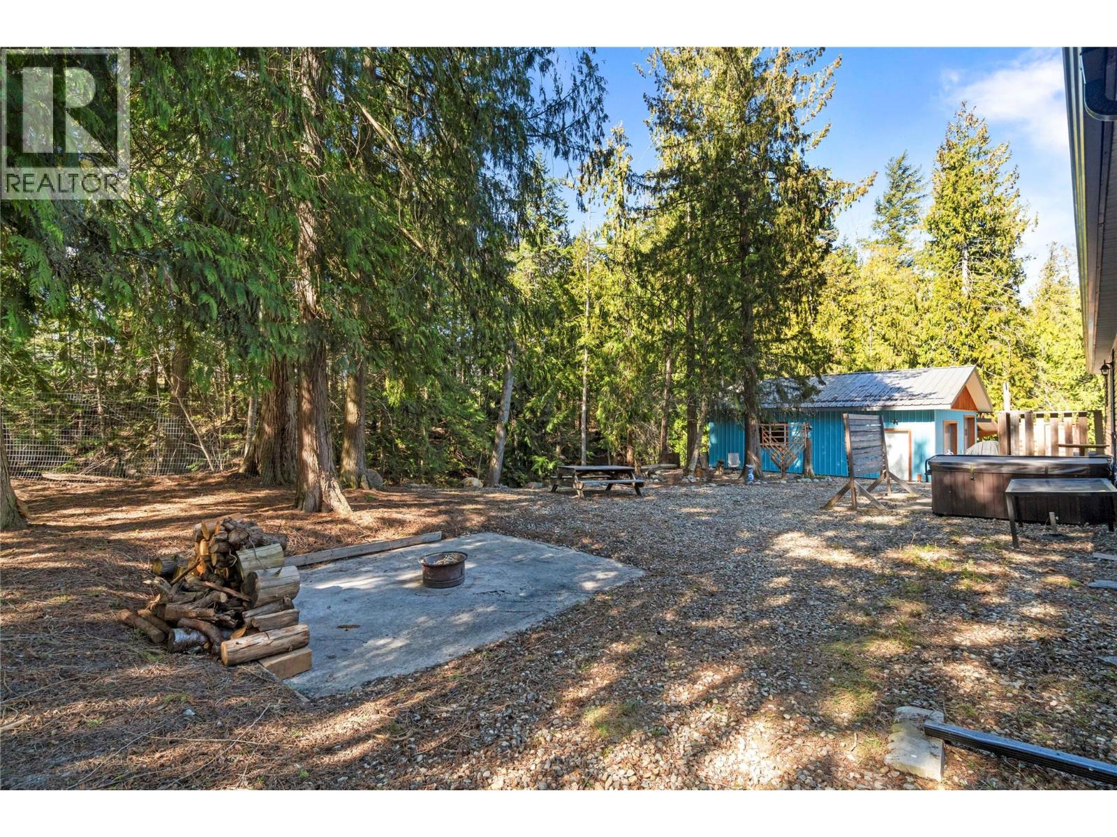 1284 NOTCH HILL ROAD - 32