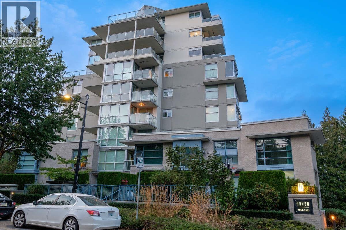 403 9232 UNIVERSITY CRESCENT, Burnaby
