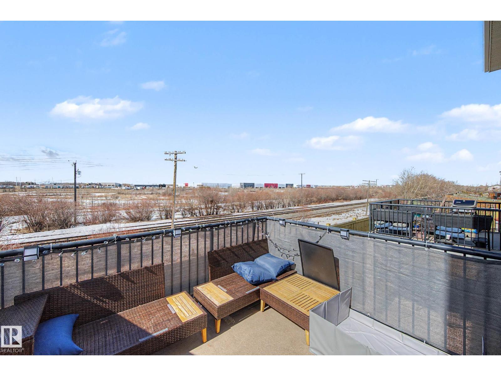 #92 13825 155 AV NW - 18