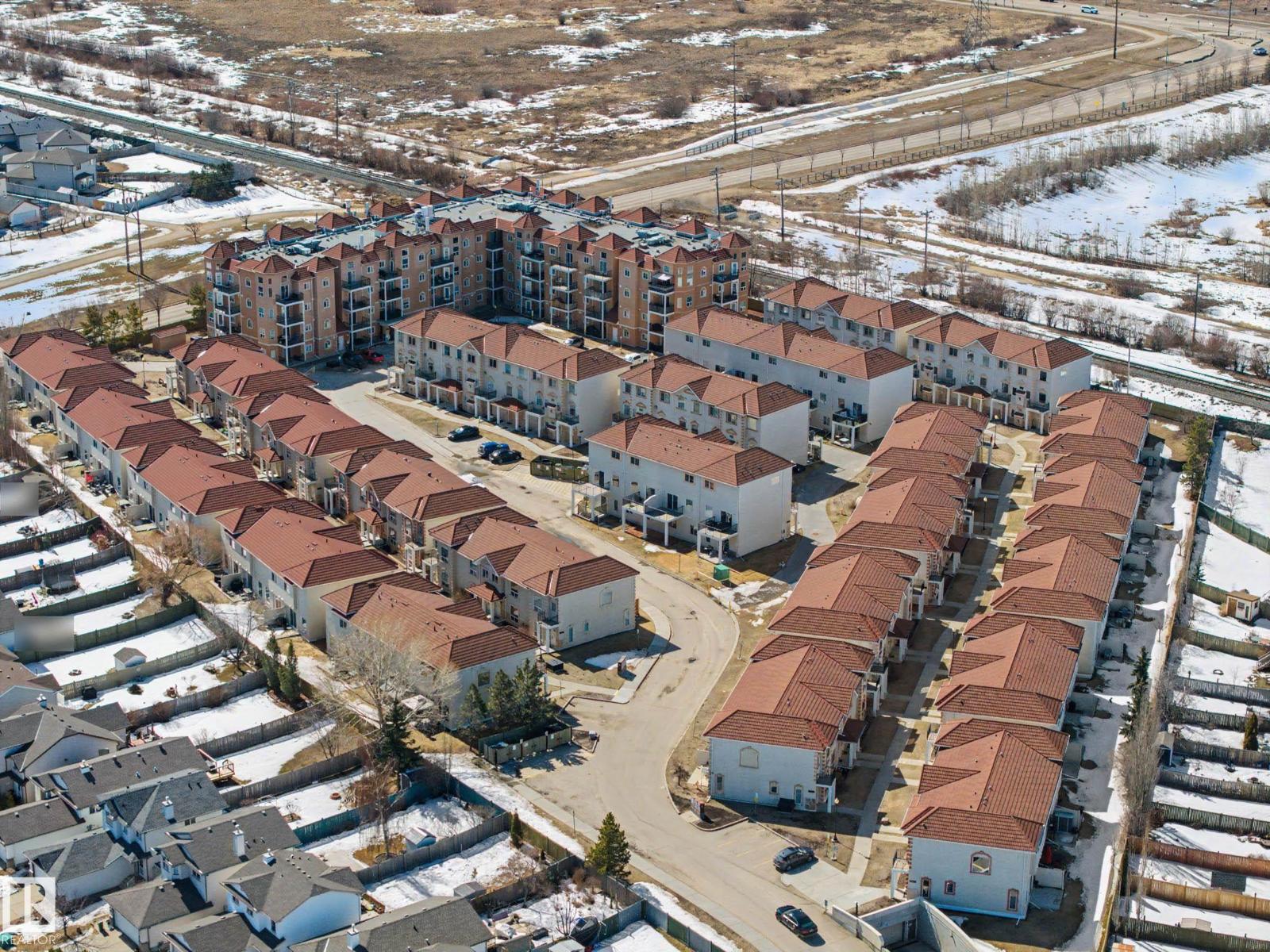#92 13825 155 AV NW - 28