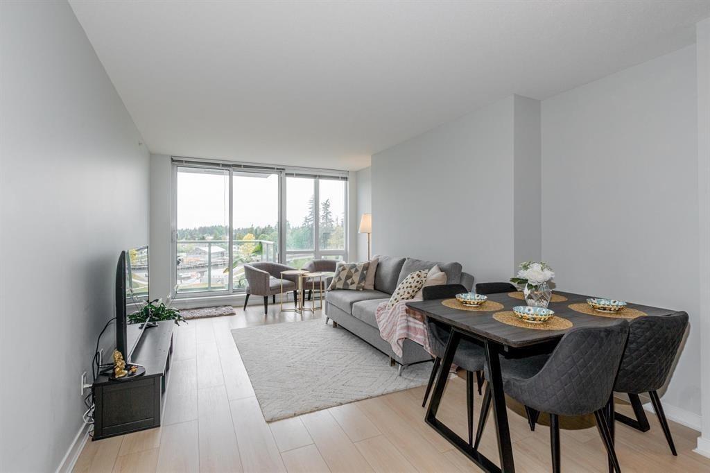 809 9981 WHALLEY BOULEVARD, Surrey