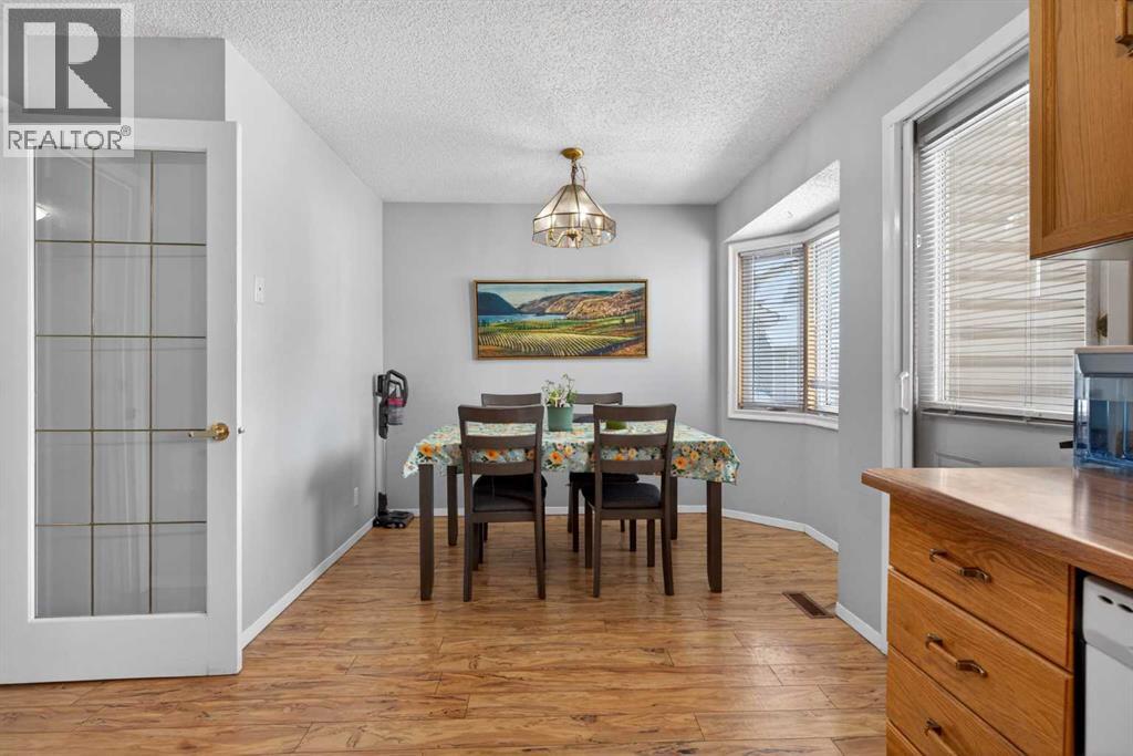 53 Millrise Lane SW - 20