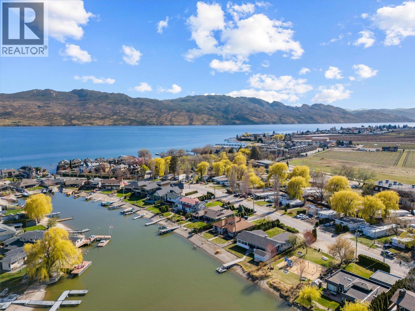 1428 Green Bay Road, West Kelowna