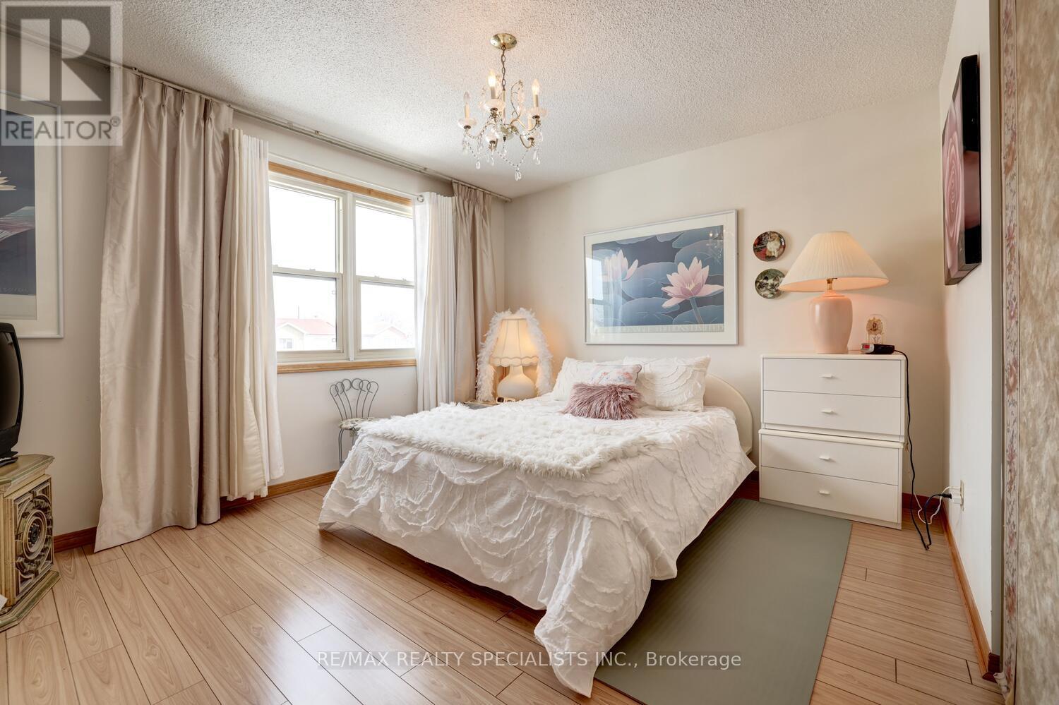 888 MESSENGER MEADOW DRIVE - Image 24