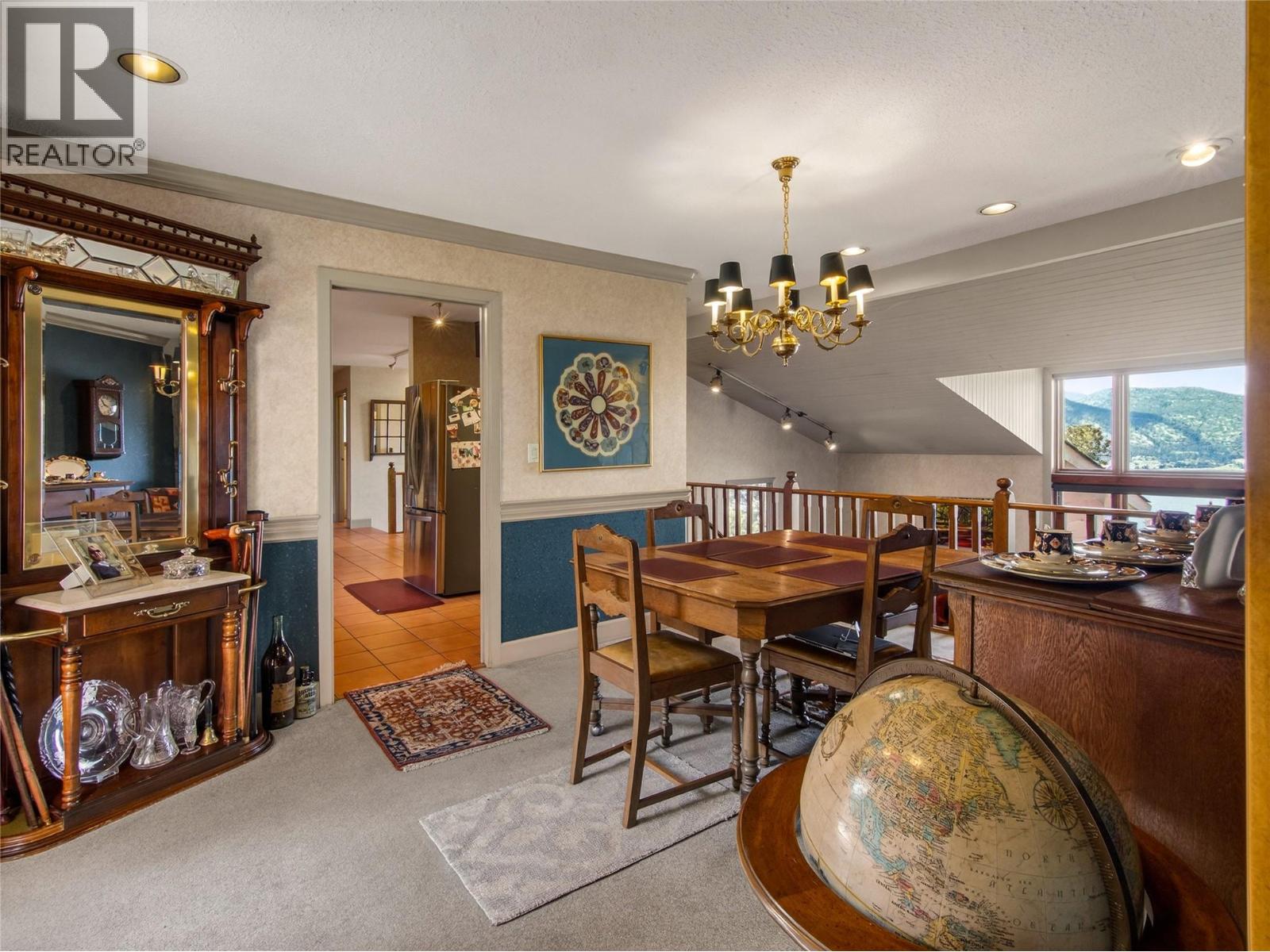 1910 SUTHERLAND ROAD - 21