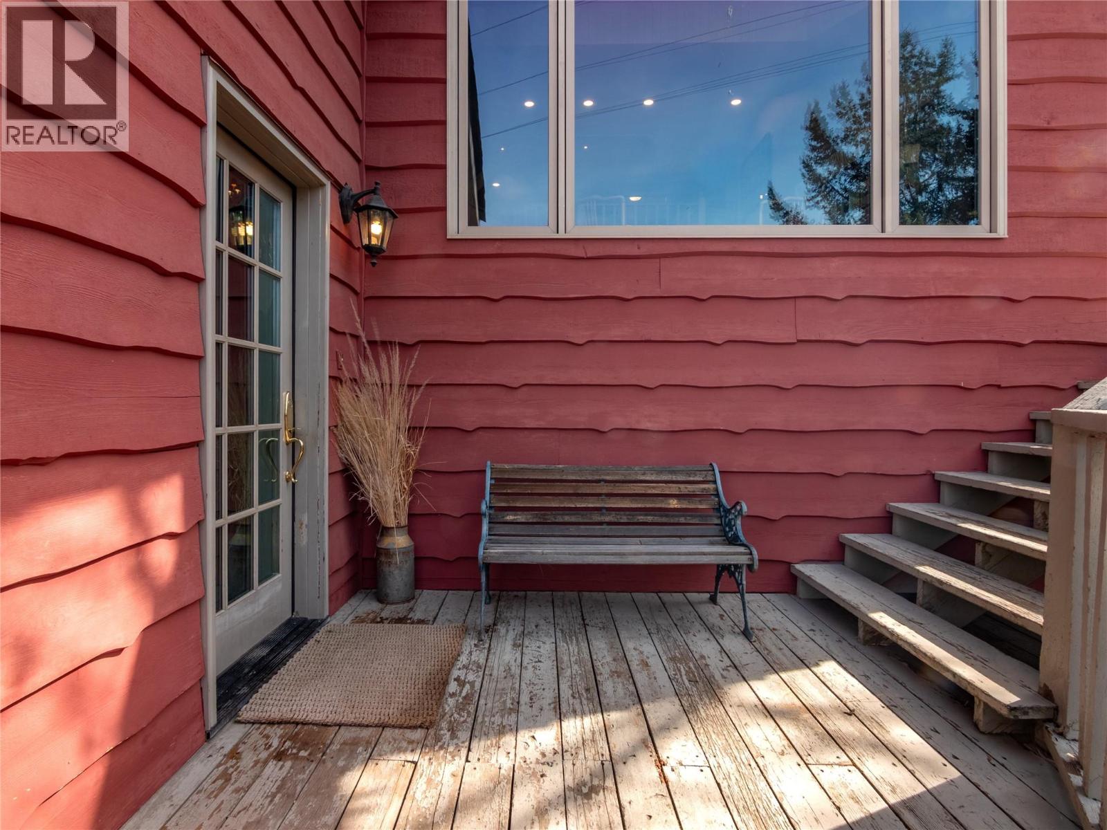 1910 SUTHERLAND ROAD - 45